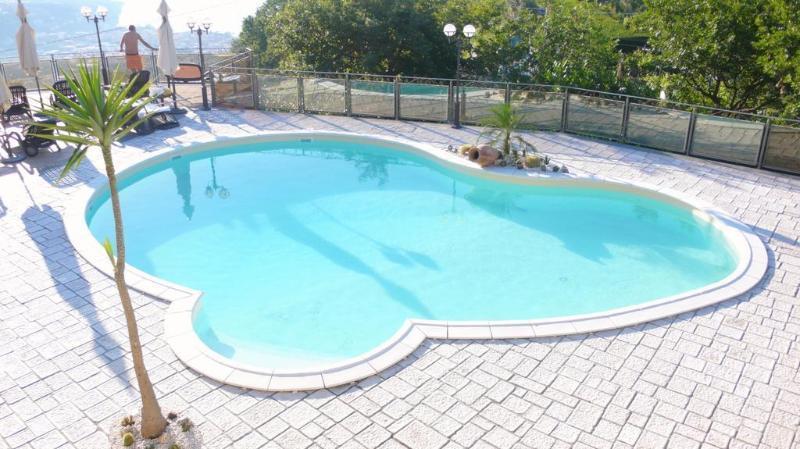 Hotel Prestige Sorrento Exteriör bild