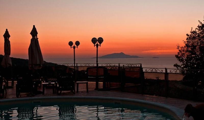 Hotel Prestige Sorrento Exteriör bild