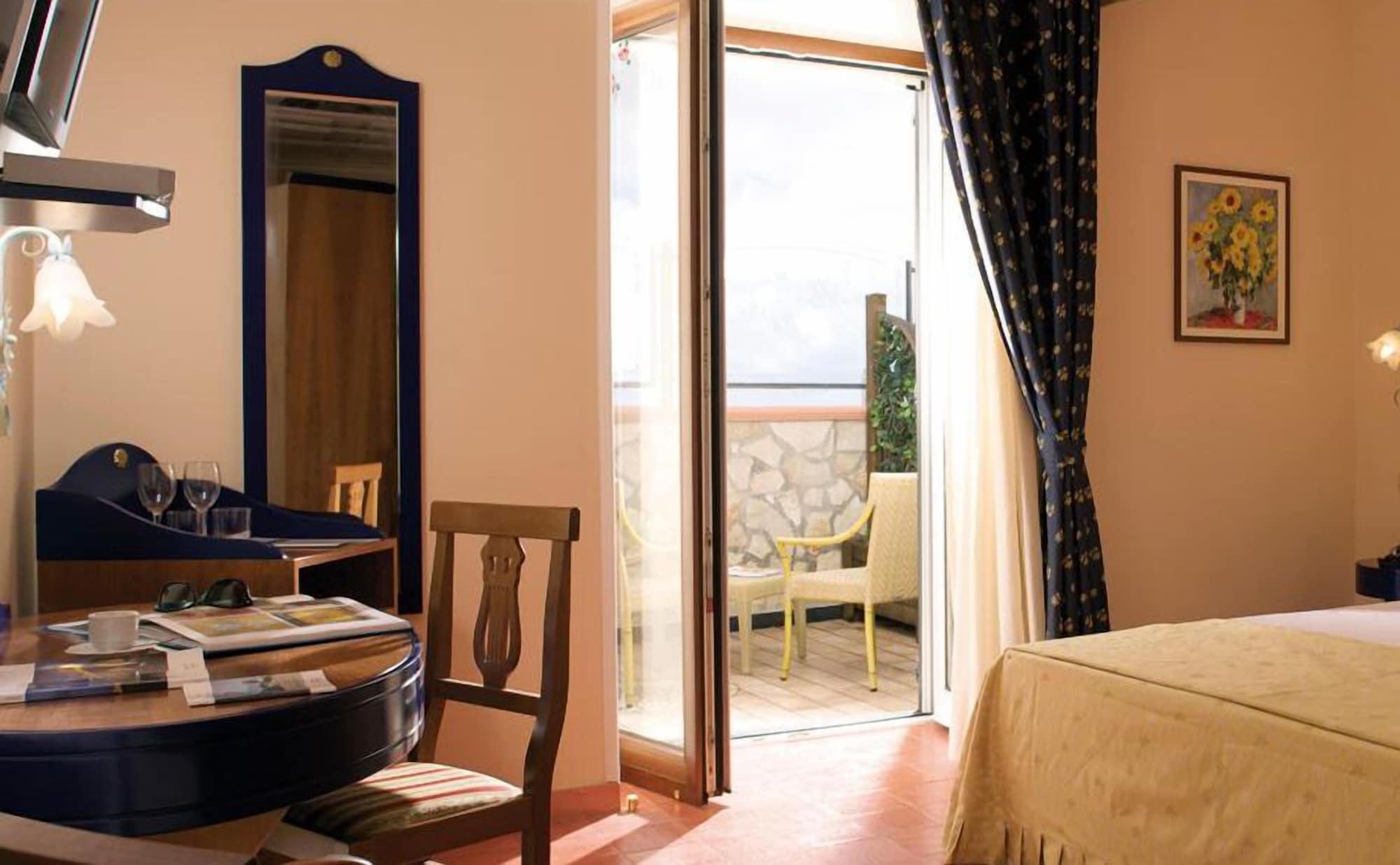 Hotel Prestige Sorrento Exteriör bild