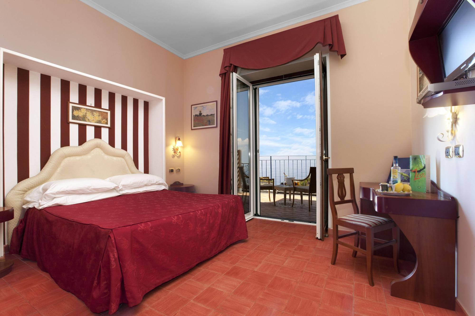 Hotel Prestige Sorrento Exteriör bild