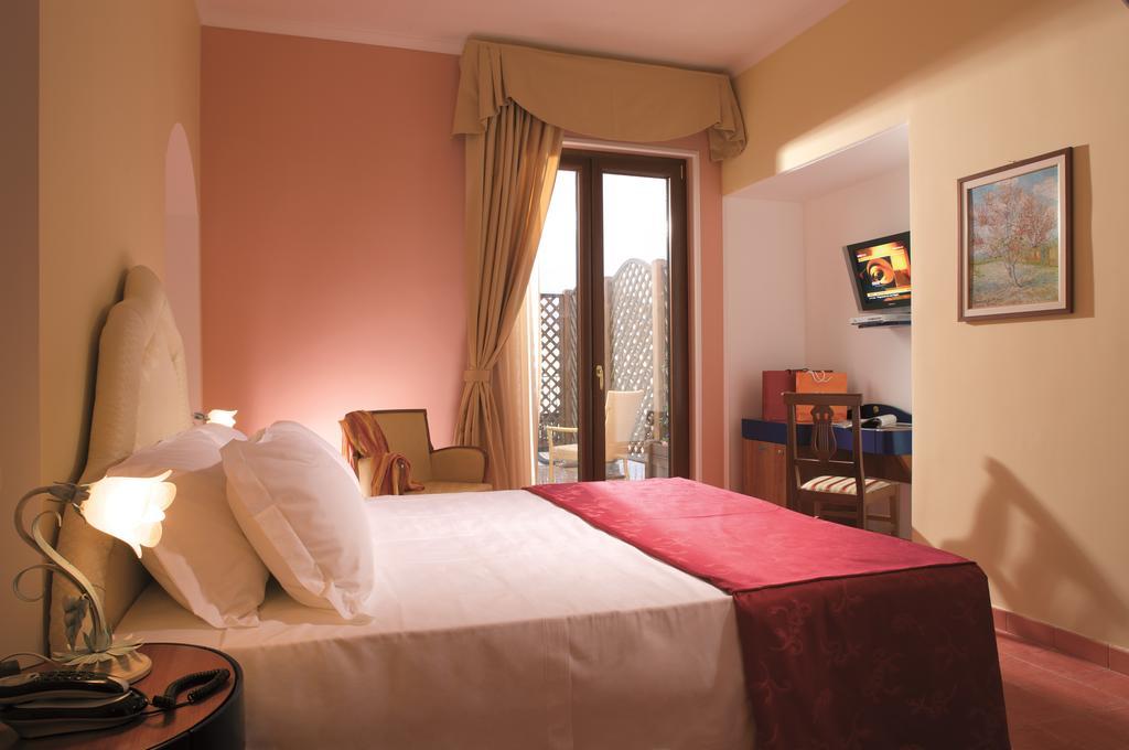 Hotel Prestige Sorrento Exteriör bild